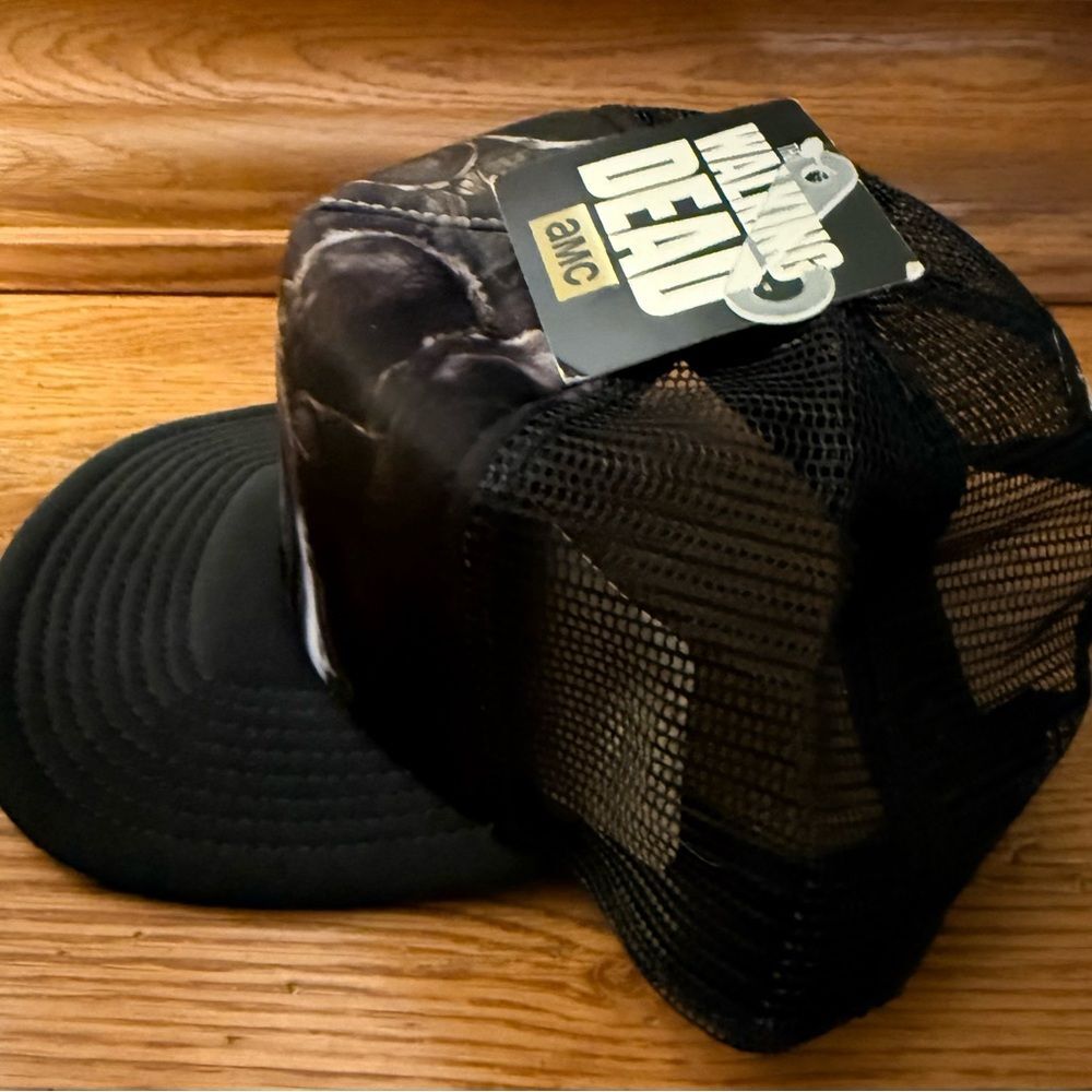 🧟♀️ The Walking Dead Black Zombie 🧟 Trucker Hat - Picture 10 of 13